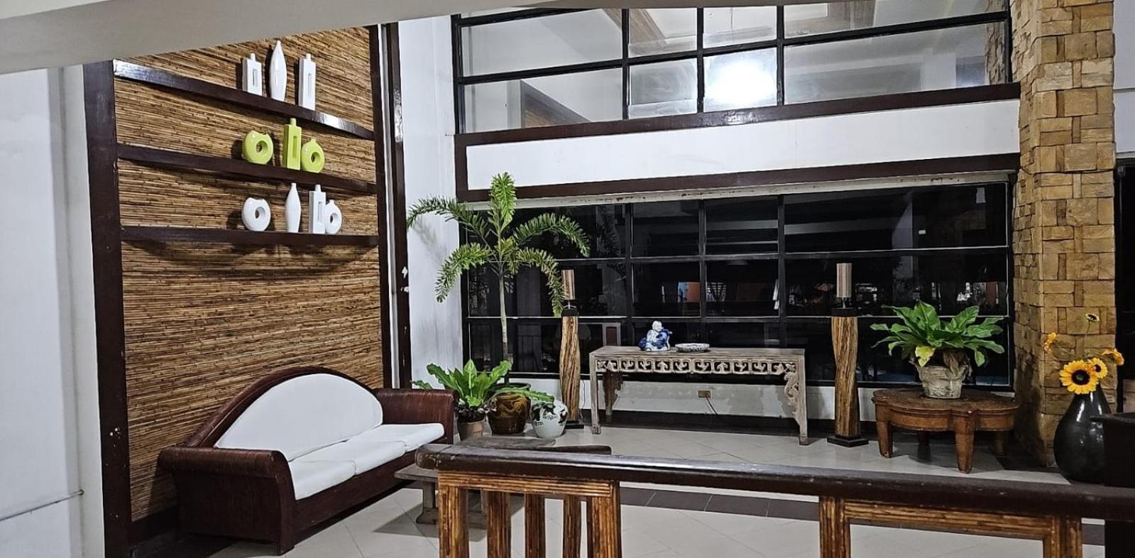 Tlt Condotl At Kiener Hills Condominium Lapu-Lapu City Eksteriør bilde